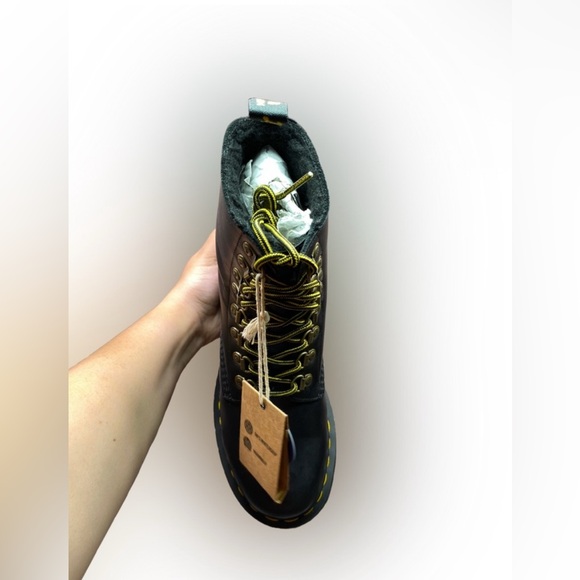 Dr. Martens 1460 Pascal 8 Eyelet Fleece Lined Wintergrip Combat Boots, Black - Picture 12 of 16